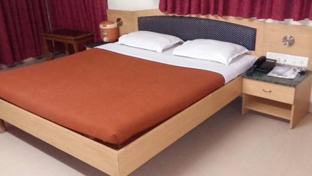 Hotel Sheetal Palace Púna Kültér fotó